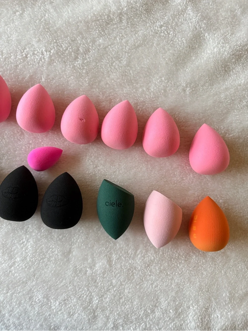Lot of 15 makeup foundation sponge blenders morphe, real techniques, ciele